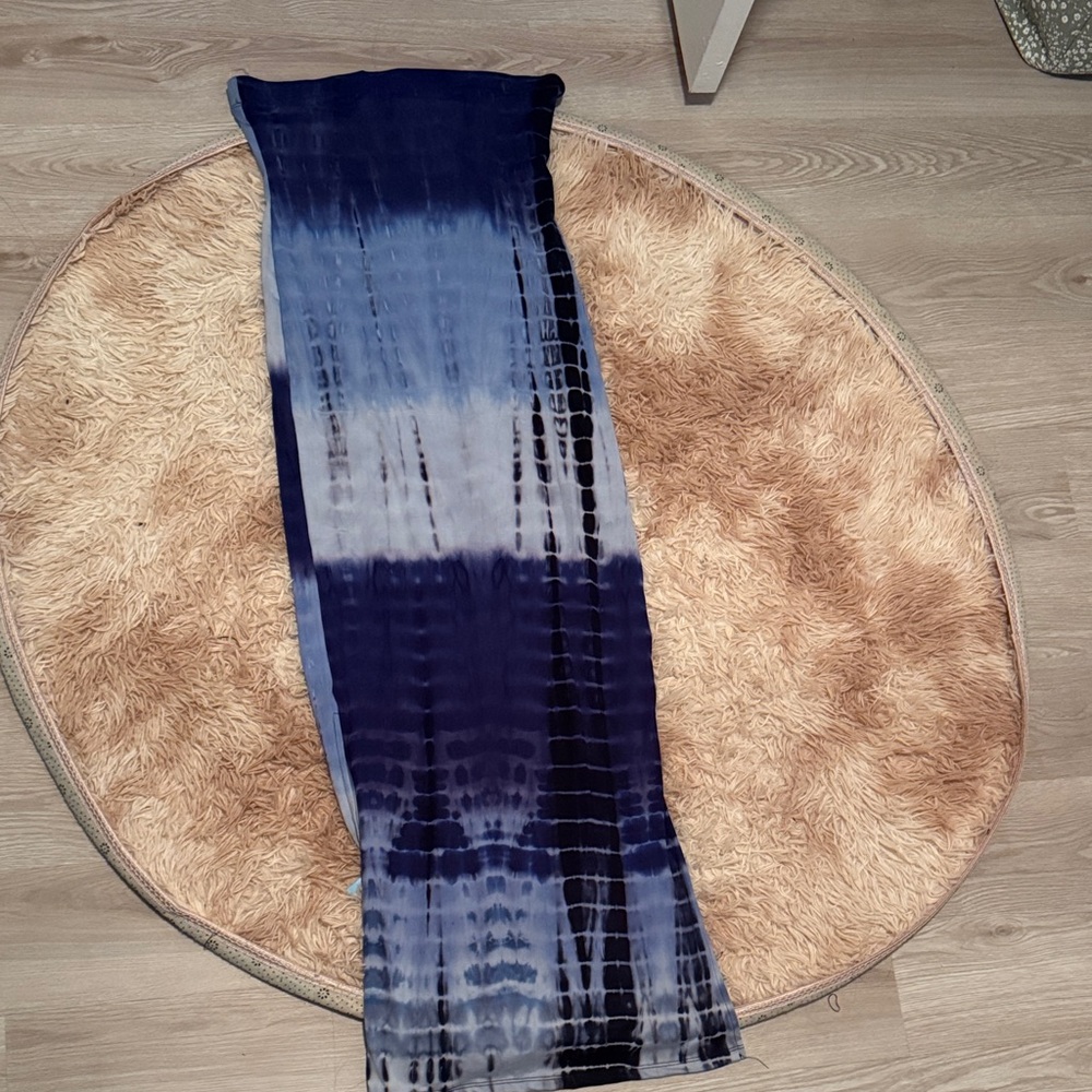 Blue Tie-Dye Accent Sun Maxi Dress